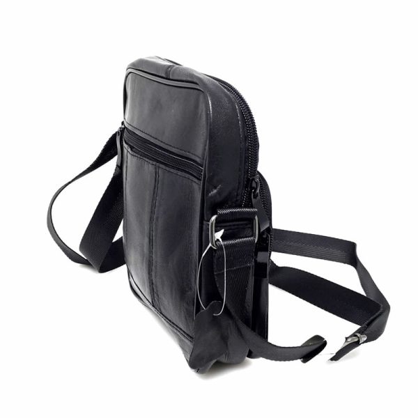 Borseta barbateasca de umar,din piele naturala, neagra, 19/16 cm, Magrot 215