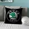 Perna cu imprimeu Skoda, fata detasabila si burduf 45 x 45 Magrot 20312 negru