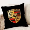 Perna cu sigla Porsche, Fata de perna si burduf detasabil 45 x 45, bumbac Magrot 24047 negru